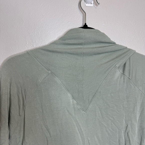 Athleta nirvana wrap long sleeve in opal green - Picture 9 of 11